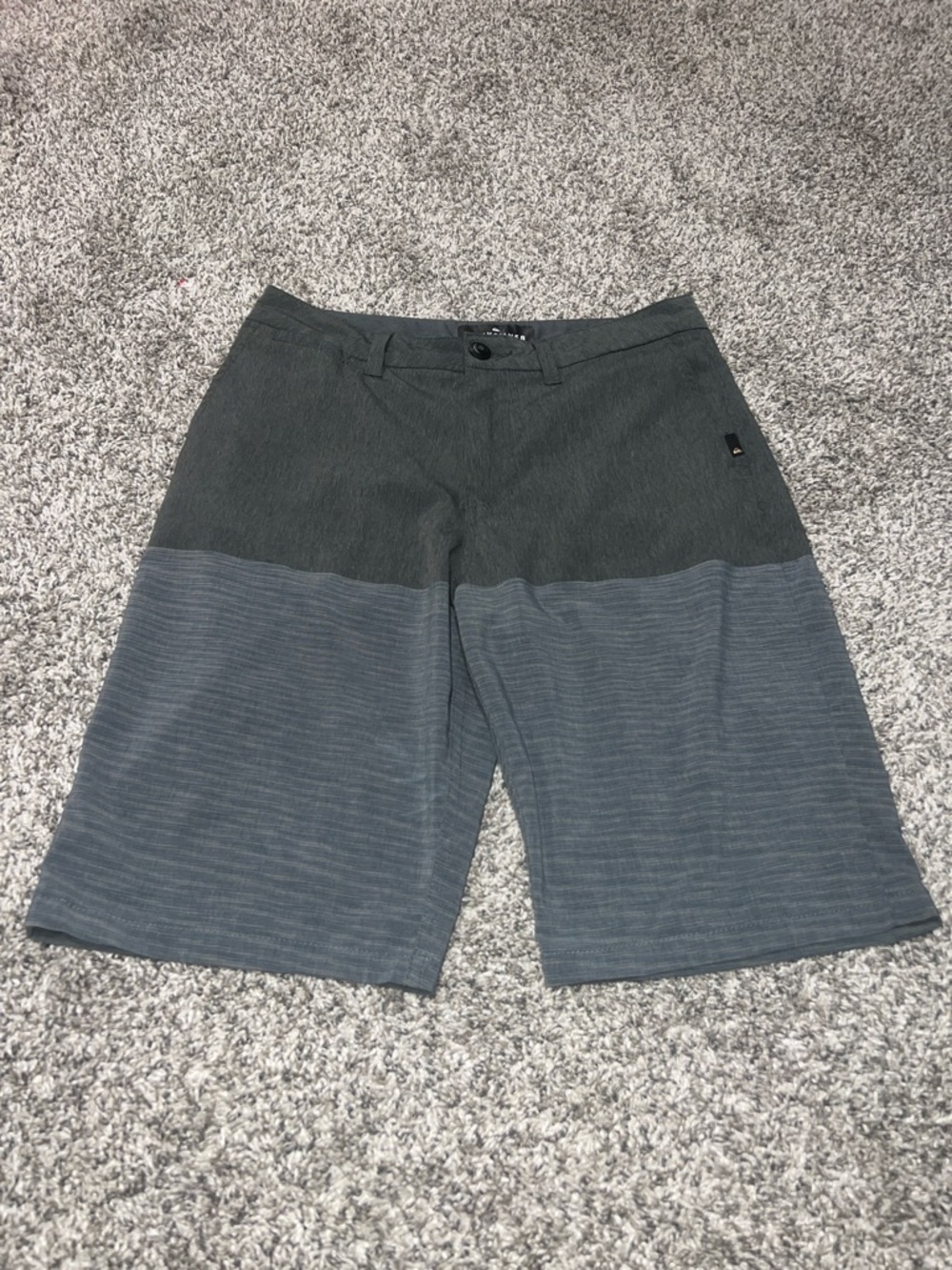 Quiksilver Men’s Two-Tone Gray and Blue Flat Front Amphibian Shorts